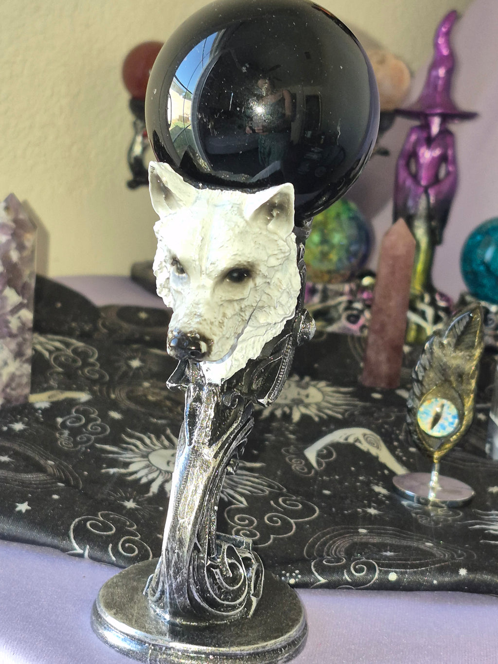 Wolf Sphere Holder with Black Obsidian Sphere