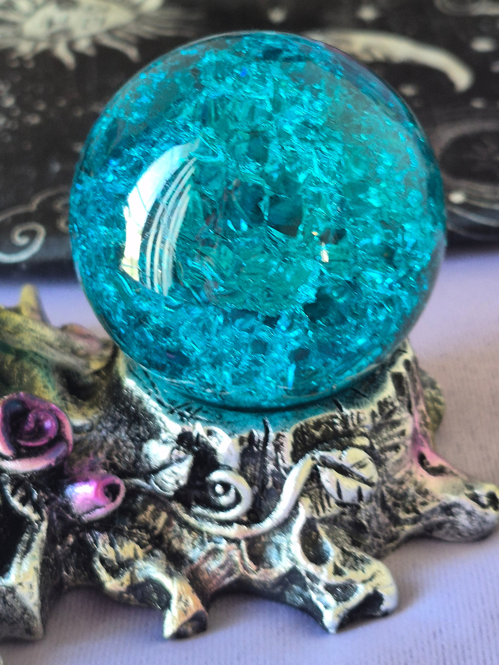 Witch Sphere Holder With 2 Aura Orbs
