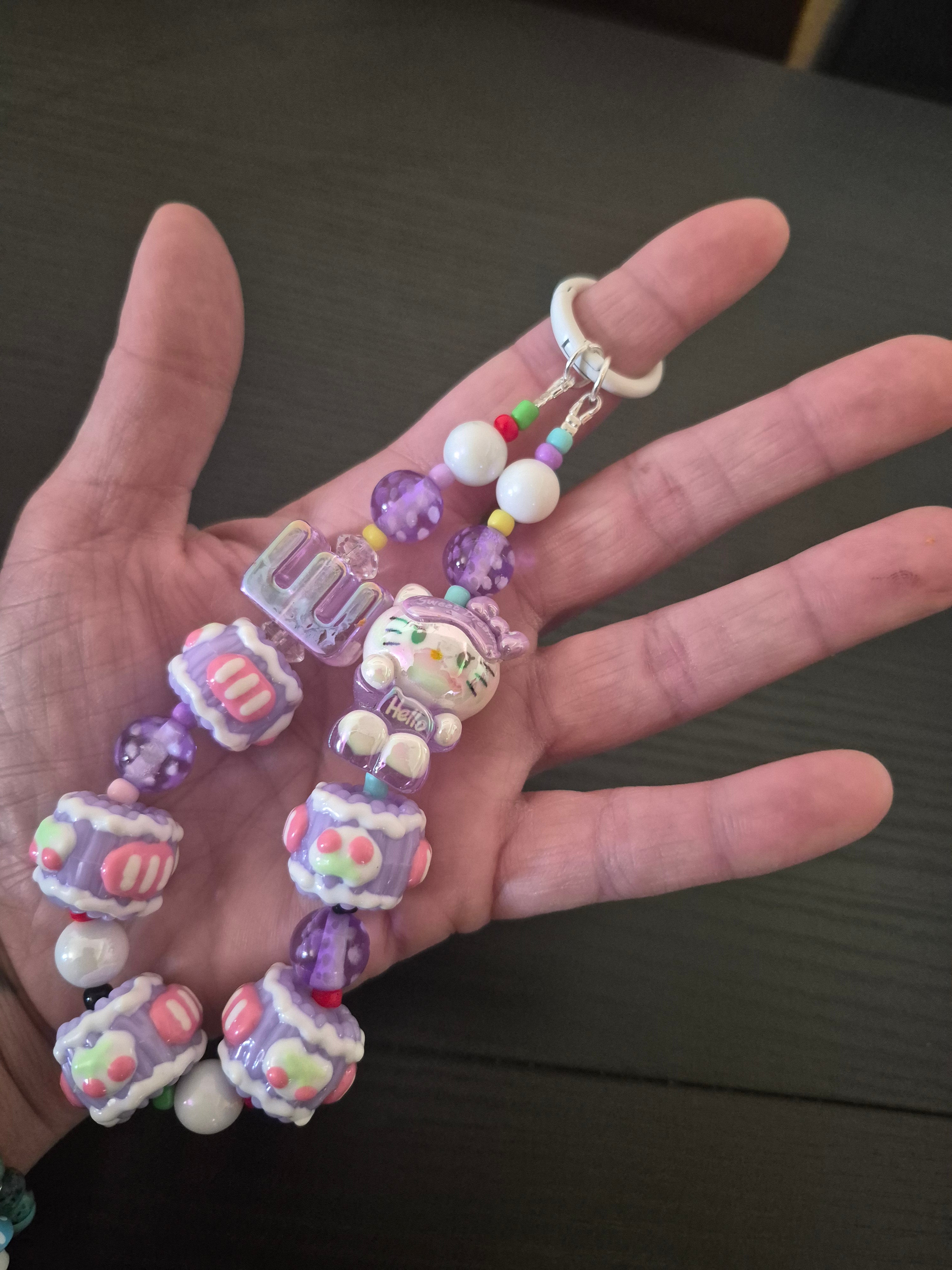 Small Purple Kitty & Cakes Charm